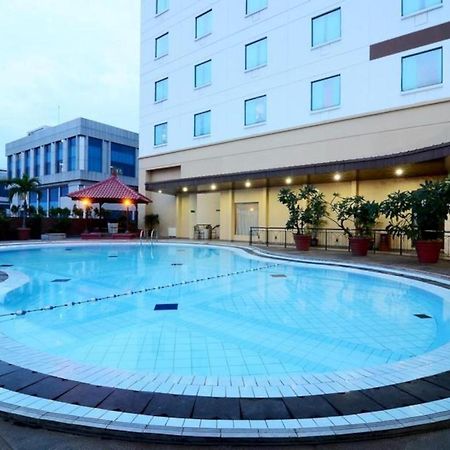 Grand Cempaka Business Hotel Jakarta Buitenkant foto